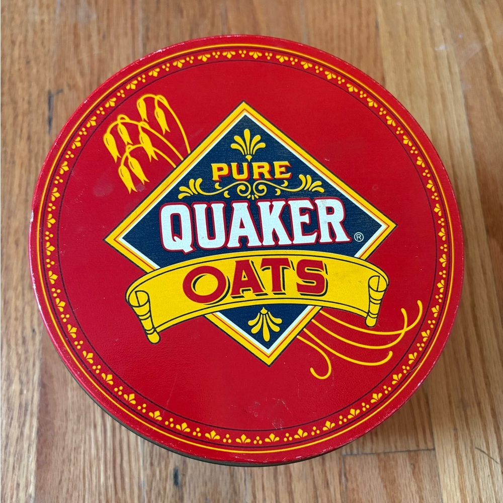 1983 limited edition collectible Quaker Oats tin